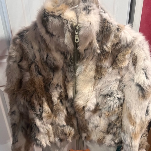 Fur - Picture 5 of 7